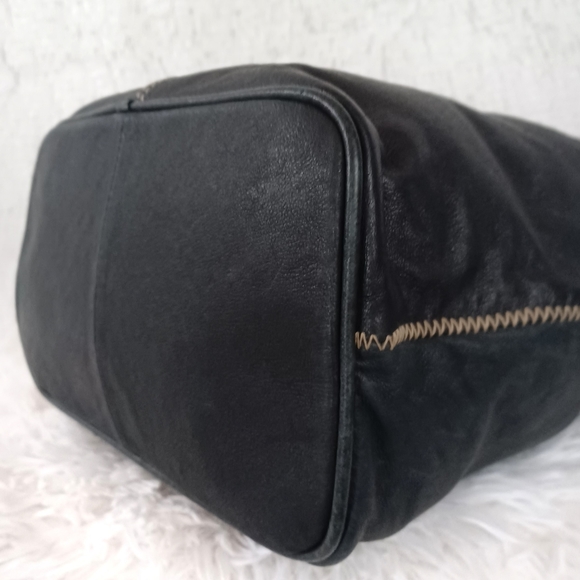 Frankie & Johnnie Navy Leather Purse/Bag - Picture 9 of 16